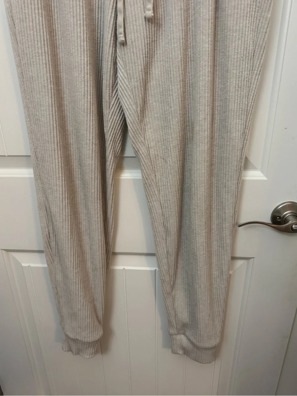 Alo Yoga Ribbed Lounge Jogger Sweatpants Women’s Large Oatmeal Cream Cozy -F - Picture 2 of 6